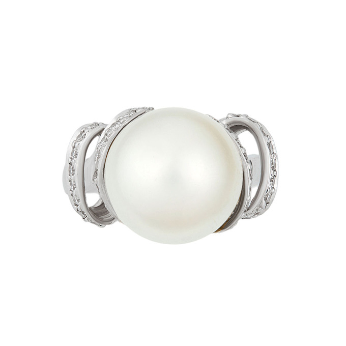 Кольцо из золота 750 пробы c бриллиантами и культивированным жемчугом, Л 2811 7269 за 82000