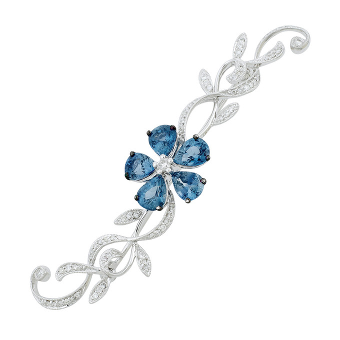 Брошь из золота 750 пробы c сапфирами и бриллиантами