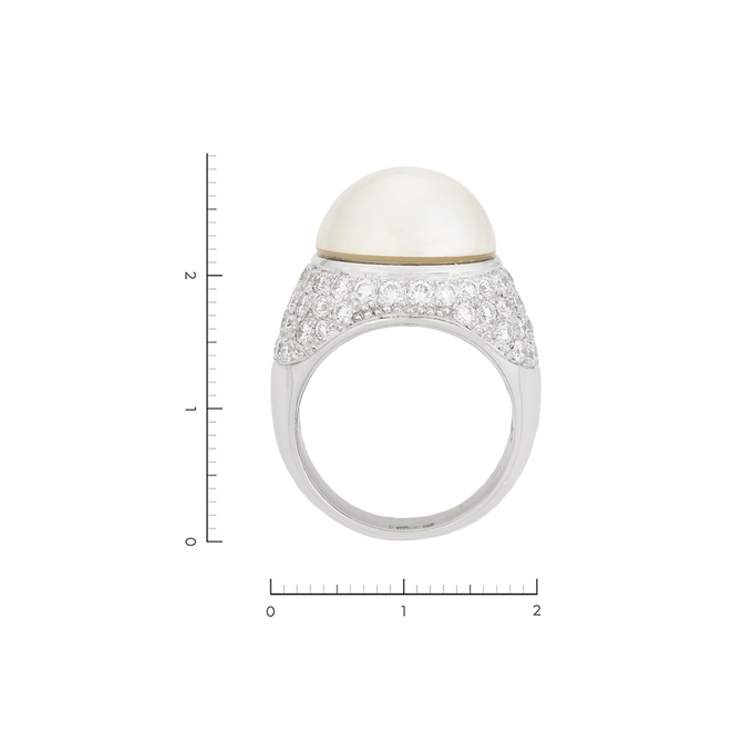 Кольцо из белого золота 750 пробы c 66 бриллиантами и 1 культ. жемчугом, Л 2809 6767 за 214900