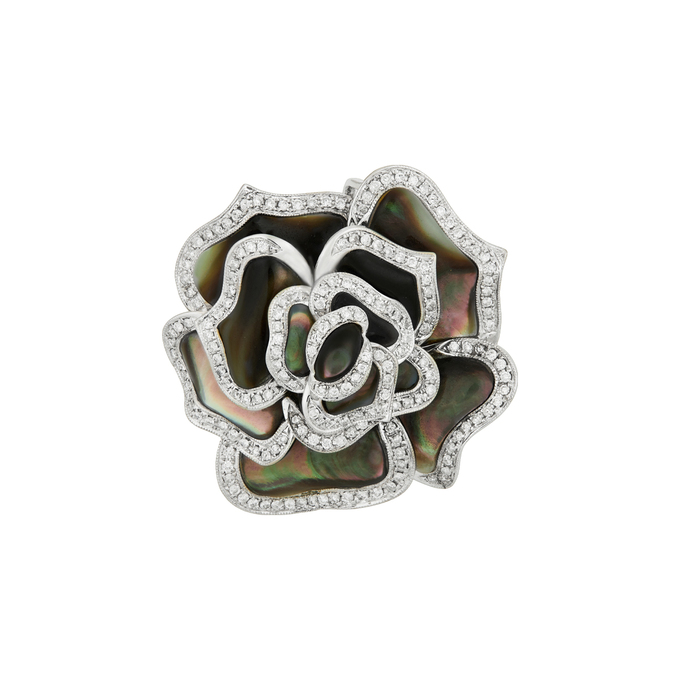 Кольцо из золота 750 пробы c бриллиантами и перламутром, Ц О007 0627 за 310000