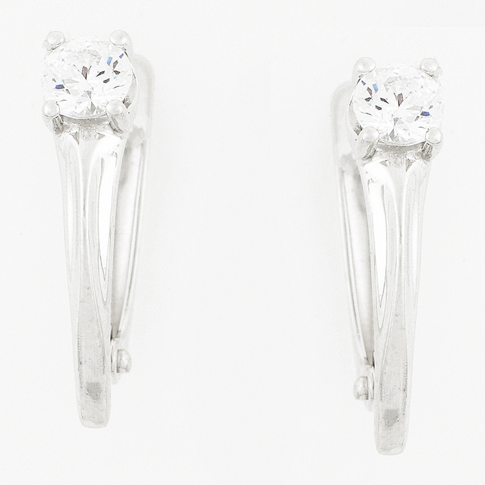 Серьги из белого золота 585 пробы c фианитами