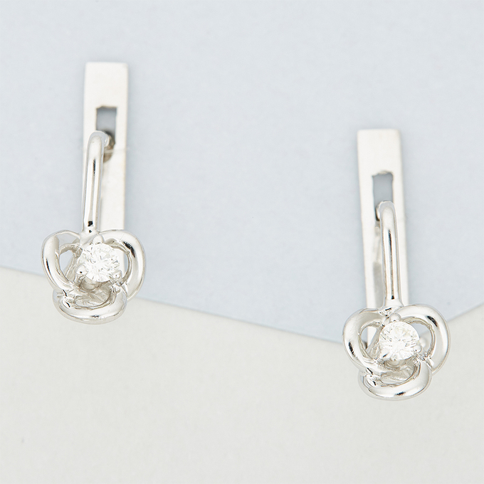 Серьги из золота 585 пробы c 2 бриллиантами