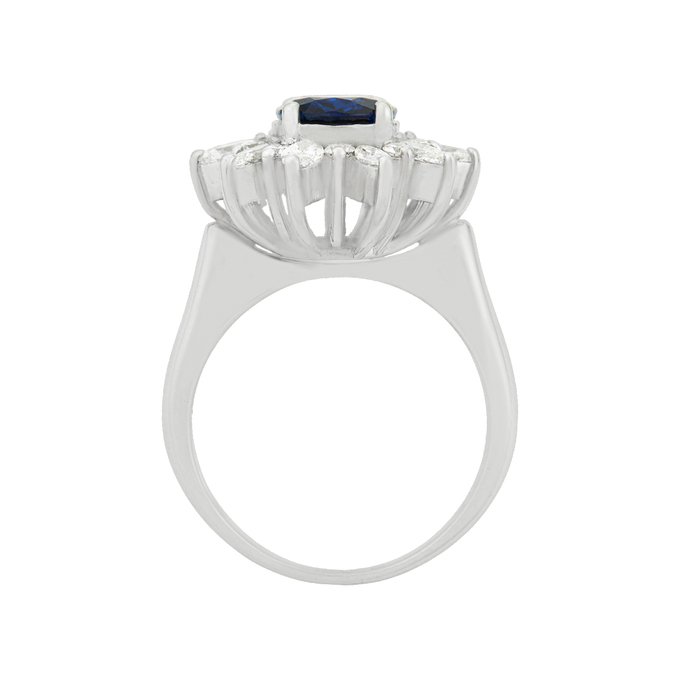 Кольцо из золота 585 пробы c диффузионным сапфиром и бриллиантами, Л 2913 1305 за 180000