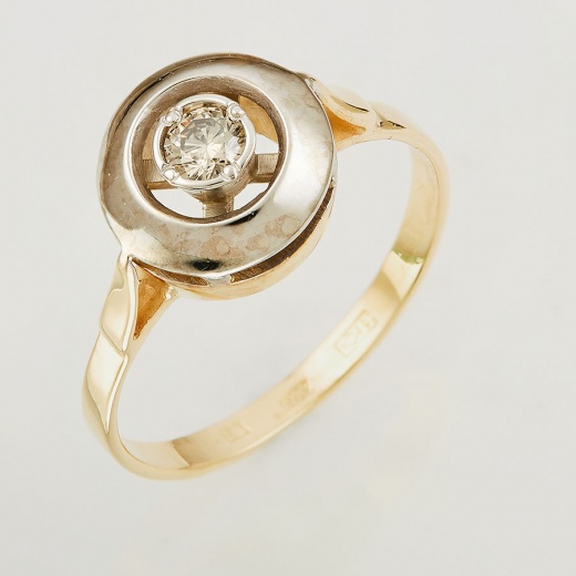 Кольцо из комбинированного золота 750 пробы c 1 бриллиантом 120201 фото 1
