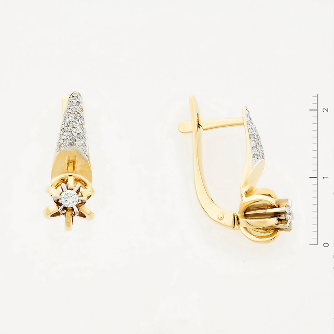 Серьги золото, 585, 2 к.,4,79 гр. (чистый вес 4,79 гр.) со следами износа; Бриллиант Кр57 6/6 вес 0,06 ct, Бриллиант Кр57 7/7 вес 0,06 ct, 52 Бриллиан