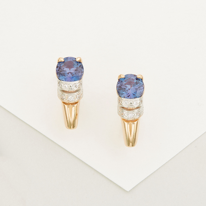 Серьги золото, 585, 3 к.,3,66 гр. (чистый вес 3,587 гр.); Корунд, Фианит