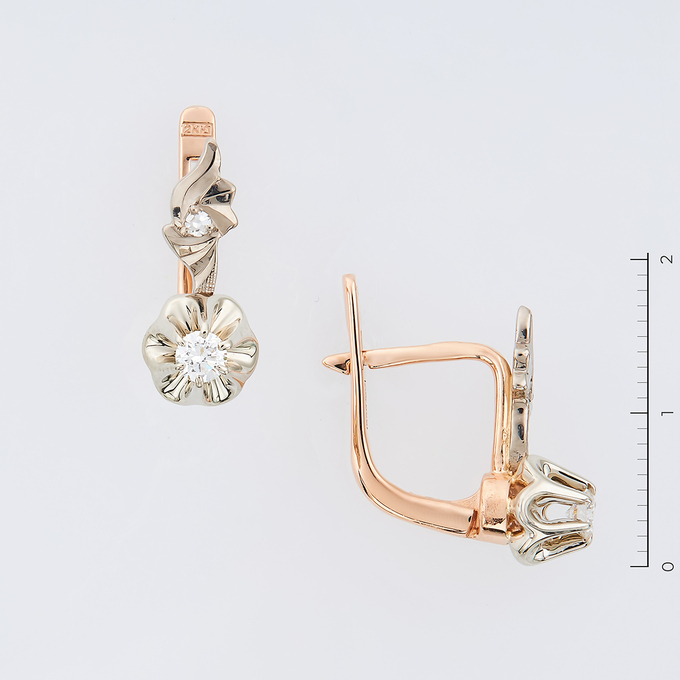 Серьги из золота 585 пробы c 4 бриллиантами