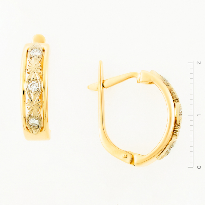 Серьги золото, 585, 2 к.,5,61 гр. (чистый вес 5,61 гр.) со следами износа, расшатано; 6 Бриллиант Кр57 4/5 вес 0,18 ct