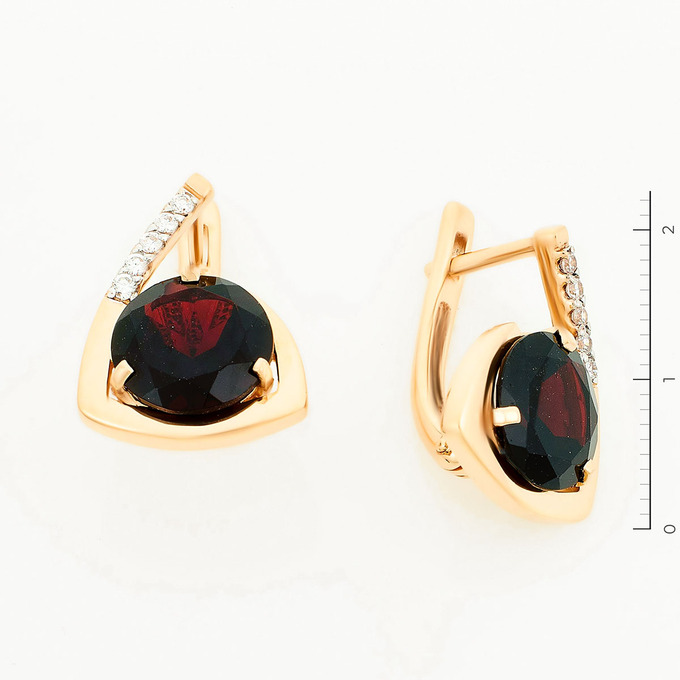 Серьги из красного золота 585 пробы c 2 гранатами и фианитами