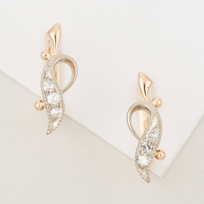 Серьги из золота 585 пробы c 6 бриллиантами