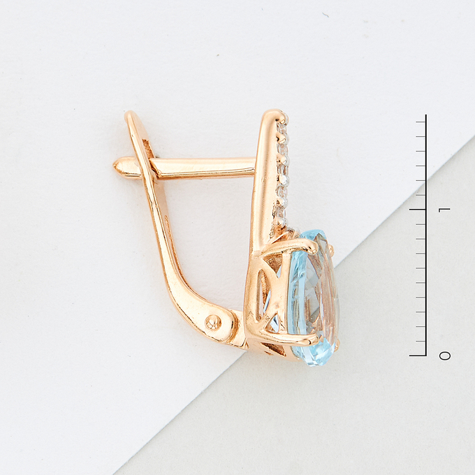 Серьги из золота 585 пробы c 10 бриллиантами и 2 топазами