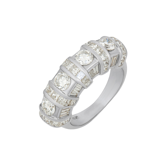 Кольцо из золота 750 пробы c бриллиантами