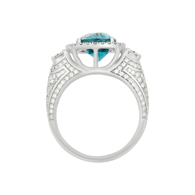 Кольцо из золота 750 пробы c цирконом и бриллиантами, Л 2508 4032 за 140000