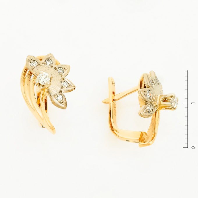 Серьги золото, 585, 3 к.,5,7 гр. (чистый вес 5,643 гр.); 2 Бриллиант Кр57 6/6 вес 0,14 ct, 10 Бриллиант Кр17 2/3 вес 0,1 ct