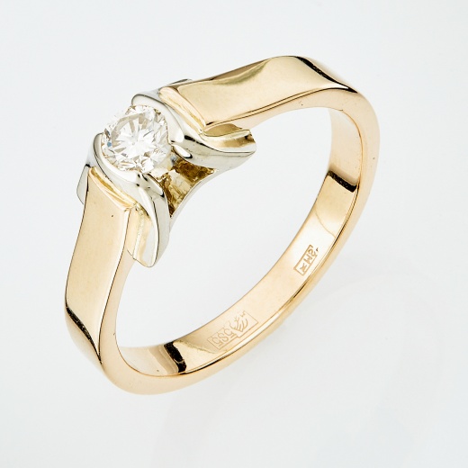 Кольцо из комбинированного золота 585 пробы c 1 бриллиантом 129834 фото 1