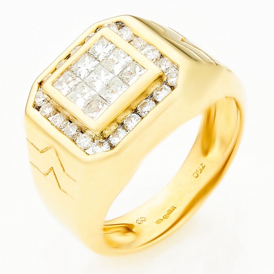 Кольцо печатка из желтого золота 750 пробы c 29 бриллиантами, Л20036176 за 125 000 ₽