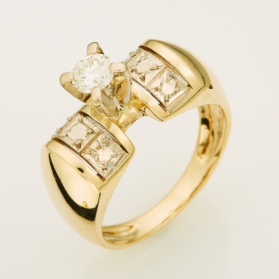 Кольцо из комбинированного золота 585 пробы c 1 бриллиантом, Л23141259 за 75215