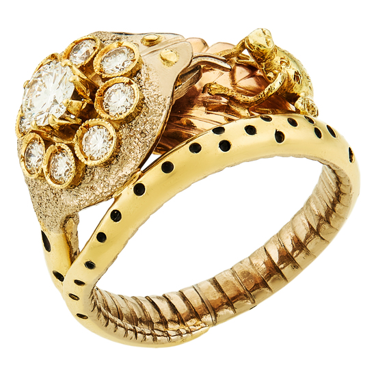 Кольцо из комбинированного золота 750 пробы c эмалями и 9 бриллиантами