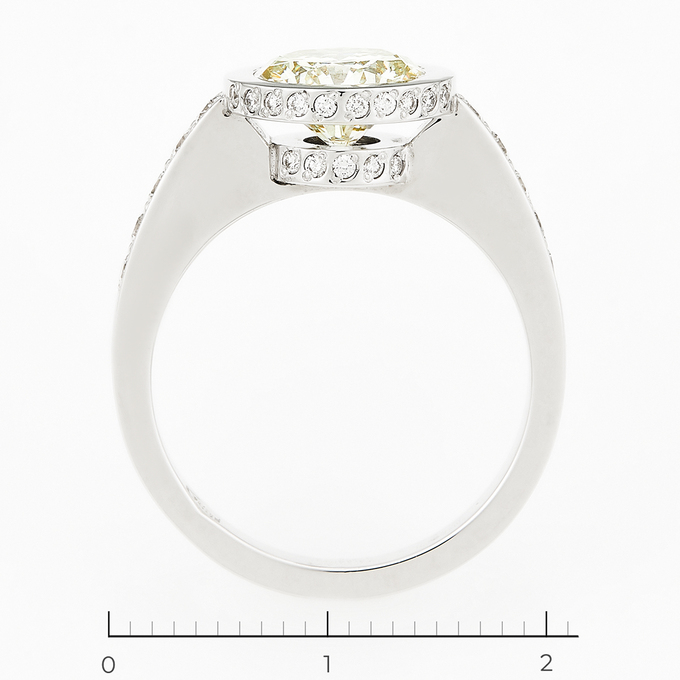 Кольцо из белого золота 750 пробы c 41 бриллиантами