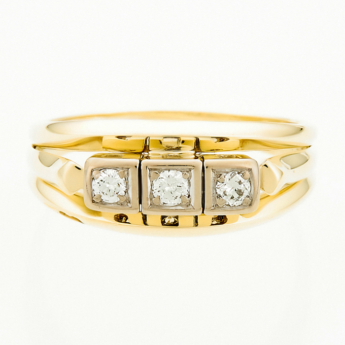 Кольцо из комбинированного золота 585 пробы c 3 бриллиантами