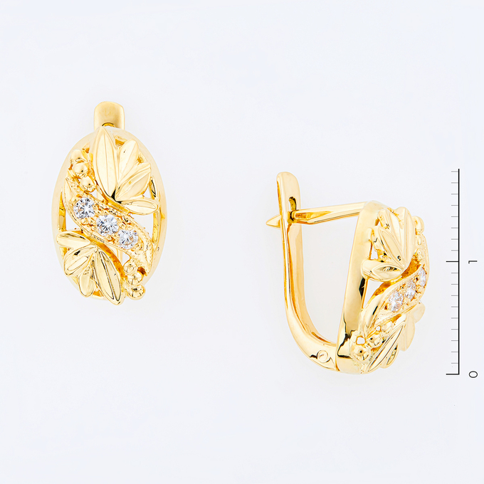 Серьги из золота 750 пробы c 6 бриллиантами