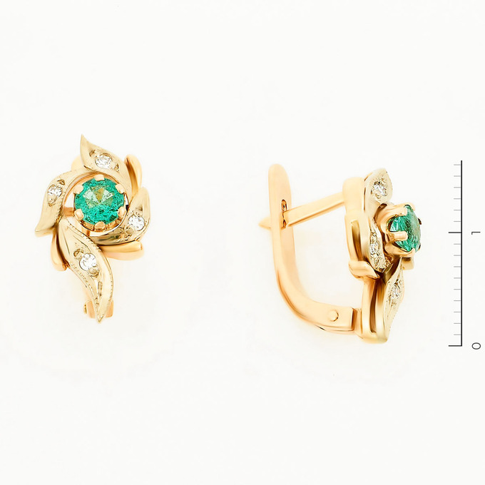 Серьги золото, 585, 3 к.,3,99 гр. (чистый вес 3,99 гр.) со следами износа, белый металл (не золото); 2 Изумруд КР 5/3 вес 0,28 ct, 8 Бриллиант Кр17 3/