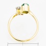 Кольцо из комбинированного золота 750 пробы c 1 бриллиантом и 1 изумрудом Л30122805 фото 4