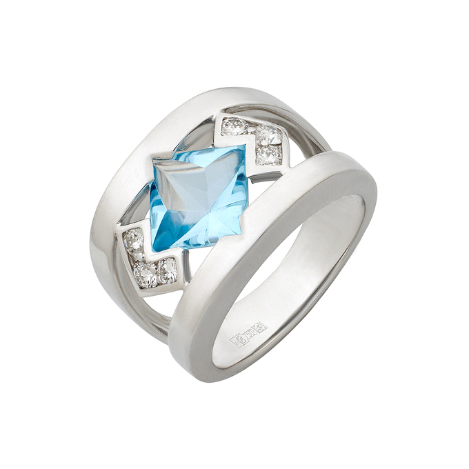 Кольцо из золота 750 пробы c топазом и бриллиантами