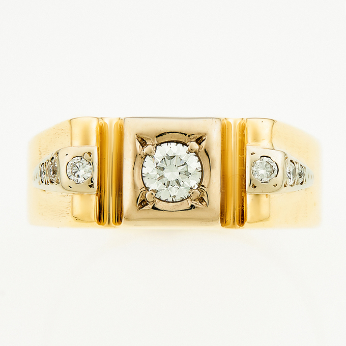 Кольцо печатка из комбинированного золота 500 пробы c 7 бриллиантами