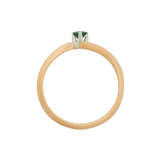 Кольцо из золота 585 пробы c изумрудом