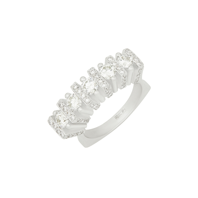 Кольцо из золота 750 пробы c бриллиантами