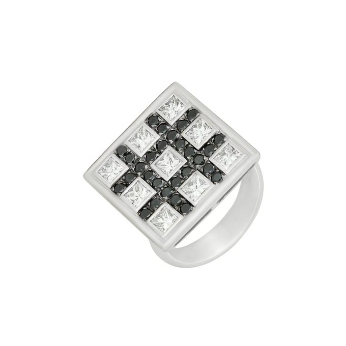 Кольцо из золота 750 пробы c бриллиантами, Л 2509 0319 за 380000