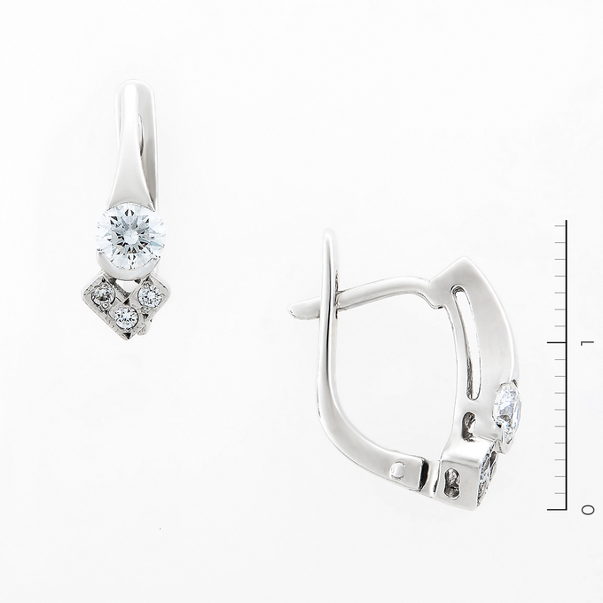 Серьги из белого золота 585 пробы c 8 бриллиантами