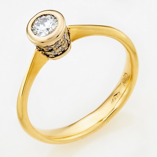 Кольцо из желтого золота 750 пробы c 21 бриллиантами