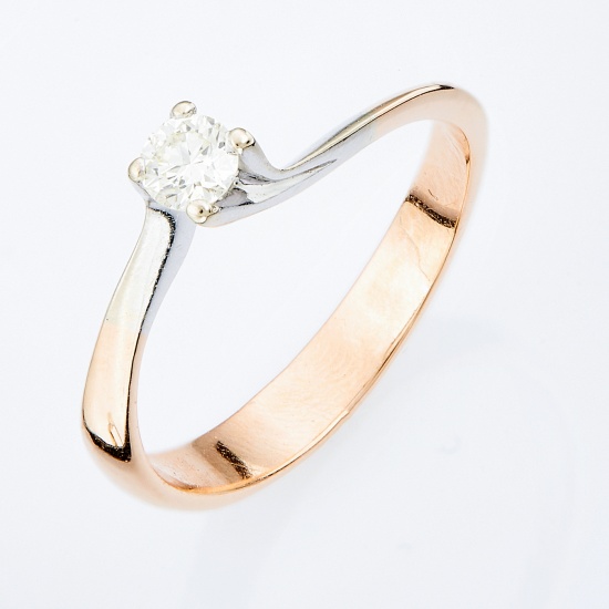 Кольцо из комбинированного золота 585 пробы c 1 бриллиантом, Л72002304 за 23400