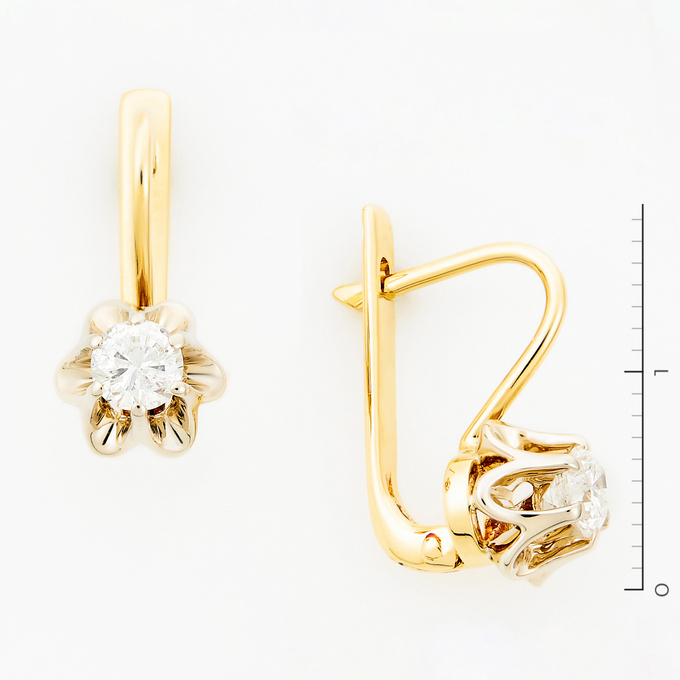 Серьги золото, 750, 2 к.,3,92 гр. (чистый вес 3,842 гр.); 2 Бриллиант Кр57 6/8 вес 0,58 ct