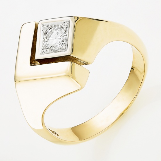Кольцо печатка из комбинированного золота 500 пробы c 1 бриллиантом