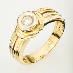 Кольцо из комбинированного золота 750 пробы c 1 бриллиантом, 134297 за 75 250 ₽