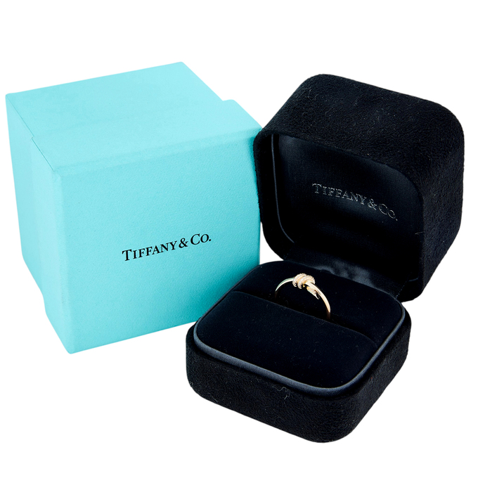 Кольцо Tiffany & Co Knot, Л 2813 0823 за 215000