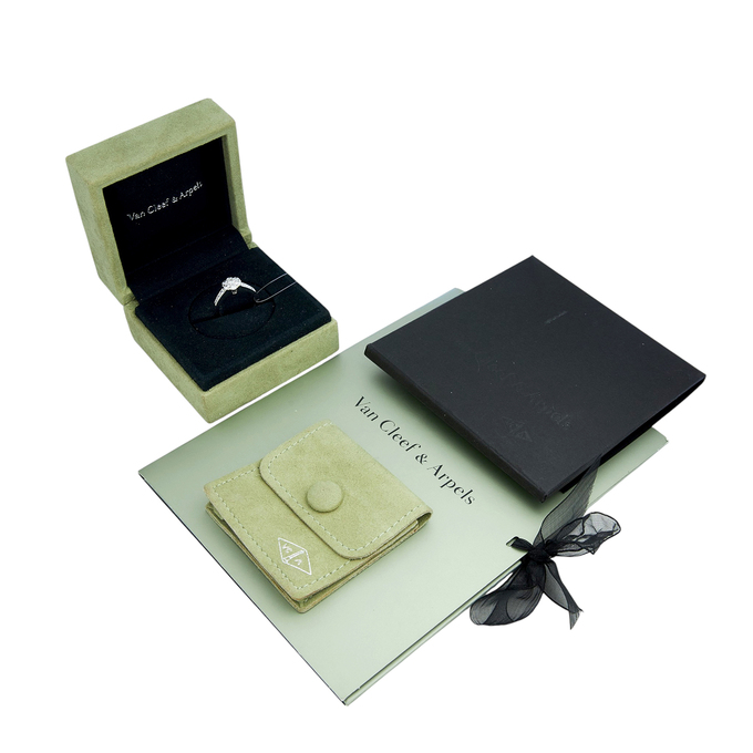 Кольцо Van Cleef & Arpels, Л 2812 7761 за 300000