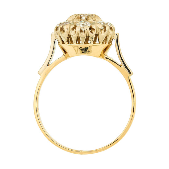 Кольцо из комбинированного золота 750 пробы c 7 бриллиантами, Л19104622 за 115900