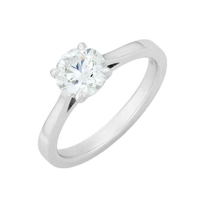 Кольцо из золота 750 пробы c бриллиантом