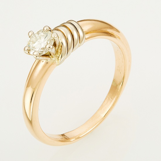 Кольцо из комбинированного золота 585 пробы c 1 бриллиантом, Л58028124 за 67200