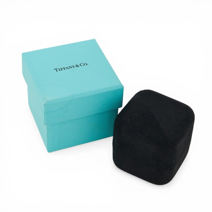 Кольцо Tiffany & Co T, Л 2811 4382 за 230000