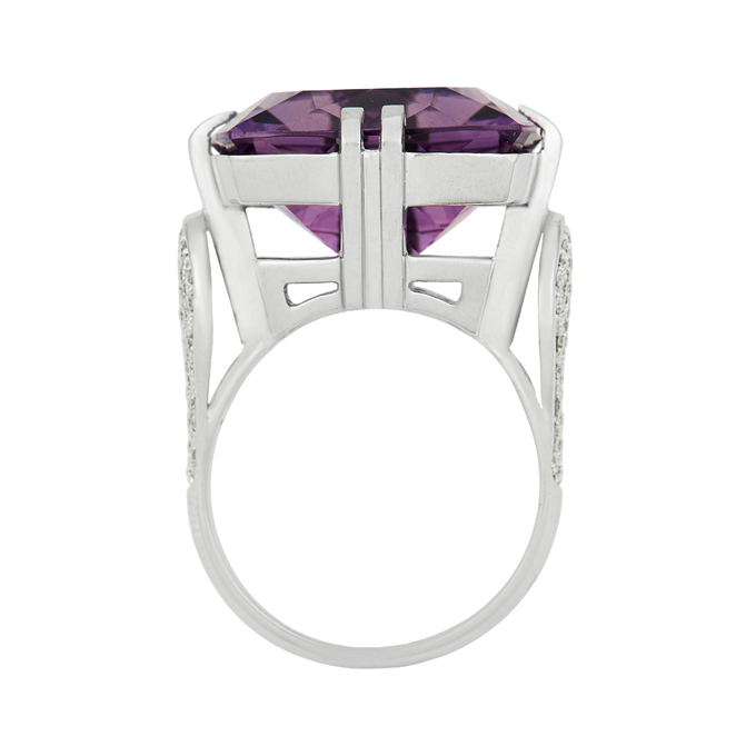 Кольцо из золота 585 пробы c аметистом и бриллиантами, Л 2811 7094 за 140000