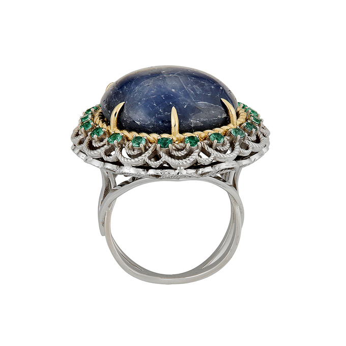 Кольцо из золота 585 пробы c корундом и изумрудами, Л 2812 5387 за 220000