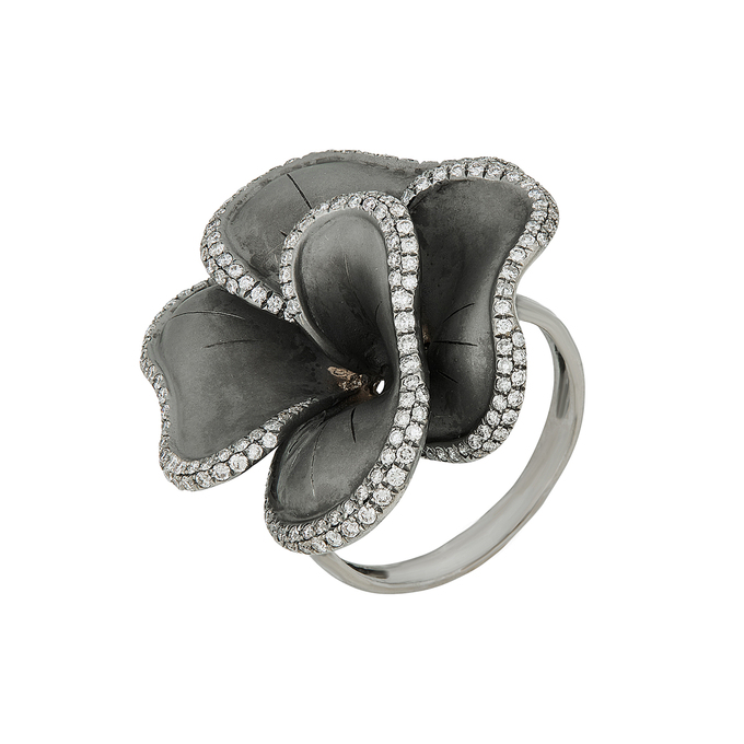 Кольцо из золота 585 пробы c бриллиантами