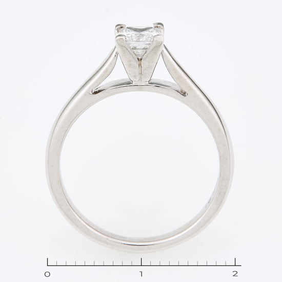 Кольцо из белого золота 750 пробы c 1 бриллиантом, Л11096961 за 155000