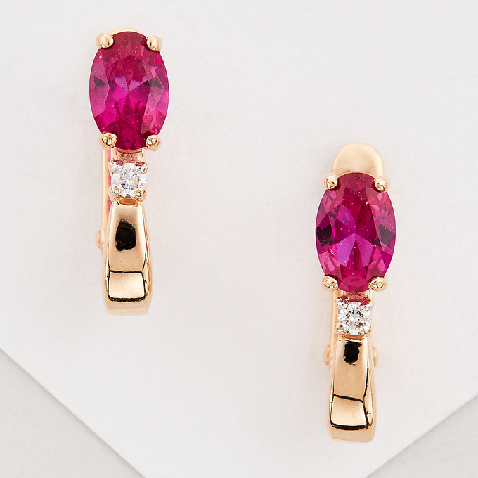 Серьги из золота 585 пробы c 2 бриллиантами и корундами