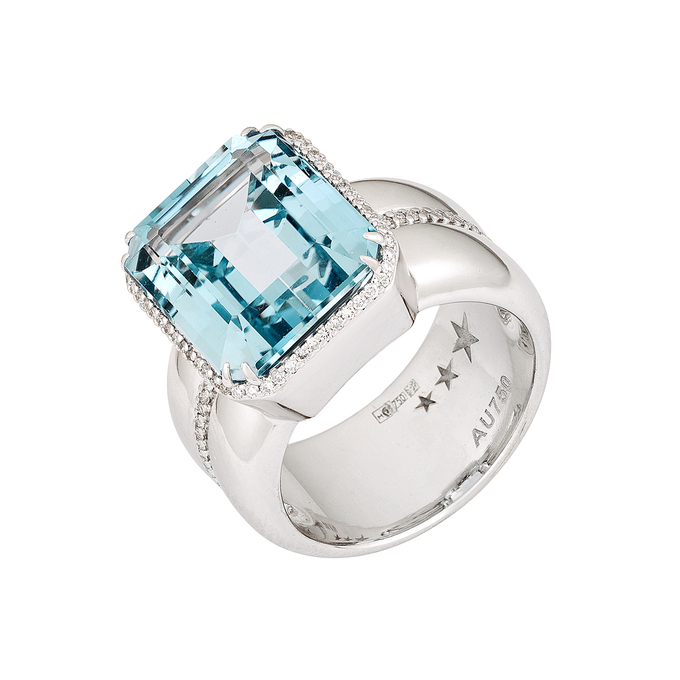 Кольцо из золота 750 пробы c топазом и бриллиантами, Л 6102 2153 за 290000